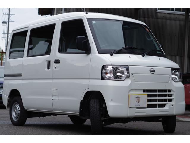 クリッパーＥＶ ４シーター　キーレスエントリーシステム＋プライバシーガラス＋リアアンダーミラー＋充電ＵＳＢポート＋急速充電機能（外部給電機能付）　エコモード　前席シートヒーター　充電ケーブル付　前後センサー　エマブレ　純正マット（5枚目）