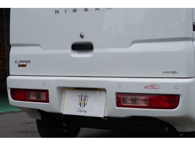 クリッパーＥＶ ４シーター　キーレスエントリーシステム＋プライバシーガラス＋リアアンダーミラー＋充電ＵＳＢポート＋急速充電機能（外部給電機能付）　エコモード　前席シートヒーター　充電ケーブル付　前後センサー　エマブレ　純正マット（18枚目）