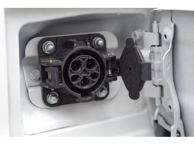 クリッパーＥＶ ４シーター　キーレスエントリーシステム＋プライバシーガラス＋リアアンダーミラー＋充電ＵＳＢポート＋急速充電機能（外部給電機能付）　エコモード　前席シートヒーター　充電ケーブル付　前後センサー　エマブレ　純正マット（21枚目）