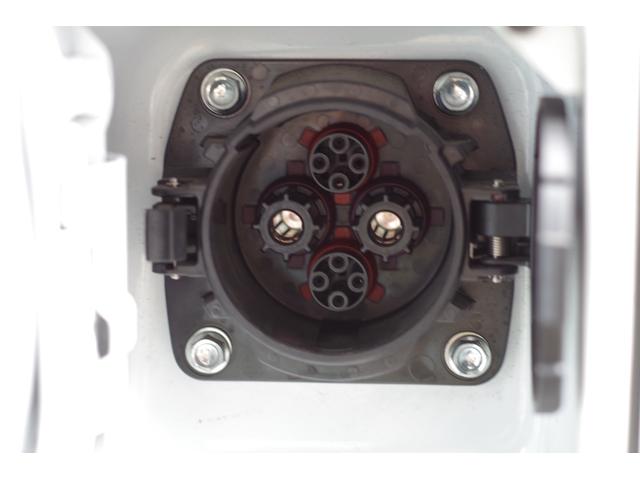 クリッパーＥＶ ４シーター　キーレスエントリーシステム＋プライバシーガラス＋リアアンダーミラー＋充電ＵＳＢポート＋急速充電機能（外部給電機能付）　エコモード　前席シートヒーター　充電ケーブル付　前後センサー　エマブレ　純正マット（30枚目）
