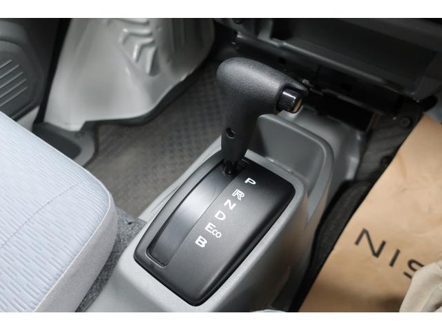 クリッパーＥＶ ４シーター　キーレスエントリーシステム＋プライバシーガラス＋リアアンダーミラー＋充電ＵＳＢポート＋急速充電機能（外部給電機能付）　エコモード　前席シートヒーター　充電ケーブル付　前後センサー　エマブレ　純正マット（44枚目）