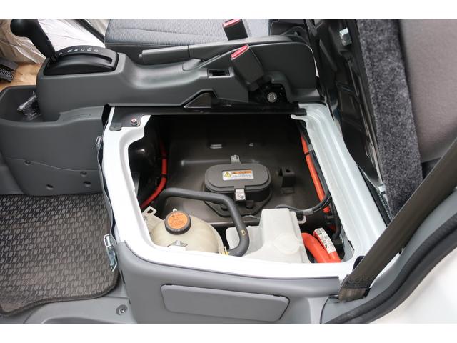 クリッパーＥＶ ４シーター　キーレスエントリーシステム＋プライバシーガラス＋リアアンダーミラー＋充電ＵＳＢポート＋急速充電機能（外部給電機能付）　エコモード　前席シートヒーター　充電ケーブル付　前後センサー　エマブレ　純正マット（77枚目）