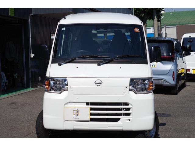 クリッパーＥＶ ４シーター　充電ケーブル　急速充電機能（外部給電機能付）キーレスエントリーシステム＋プライバシーガラス＋リアアンダーミラー＋充電ＵＳＢポート　衝突軽減ブレーキ　エコモード　前席シートヒーター　前後センサー　ＥＴＣ（4枚目）