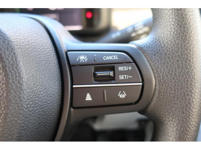 Ｎ－ＶＡＮ ｅ： ｅ：　Ｌ４　純正８型ディスプレイオーディオ／Ｂｌｕｅｔｏｏｔｈ／ＡｐｐｌｅＣａｒＰｌａｙ／ＵＳＢ／バックモニター　スマートキー２個　ホンダセンシング　ホンダコネクト　アダプティブクルーズ　シートヒーター　急速充電（12枚目）