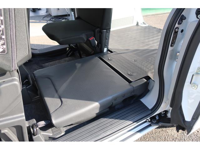 Ｎ－ＶＡＮ ｅ： ｅ：　Ｌ４　純正８型ディスプレイオーディオ／Ｂｌｕｅｔｏｏｔｈ／ＡｐｐｌｅＣａｒＰｌａｙ／ＵＳＢ／バックモニター　スマートキー２個　ホンダセンシング　ホンダコネクト　アダプティブクルーズ　シートヒーター　急速充電（60枚目）