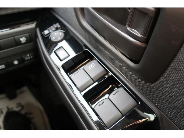 サクラ Ｘ　アラウンドビューモニター／９型純正ナビ／Ｂｌｕｅｔｏｏｔｈ／フルセグ／ＤＶＤ／ＣＤ　インテリキー２個　充電ケーブル付　ＨｉＬｏｗオートＬＥＤヘッド　標識認識／車線逸脱／衝突軽減ブレーキ／踏み間違い防止（34枚目）