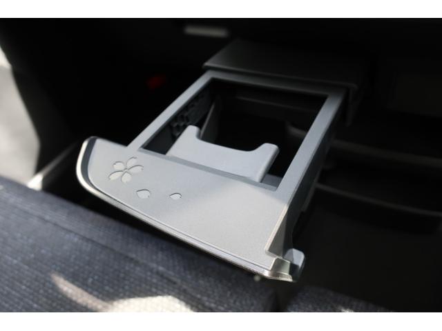 サクラ Ｘ　アラウンドビューモニター／９型純正ナビ／Ｂｌｕｅｔｏｏｔｈ／フルセグ／ＤＶＤ／ＣＤ　インテリキー２個　充電ケーブル付　ＨｉＬｏｗオートＬＥＤヘッド　標識認識／車線逸脱／衝突軽減ブレーキ／踏み間違い防止（44枚目）