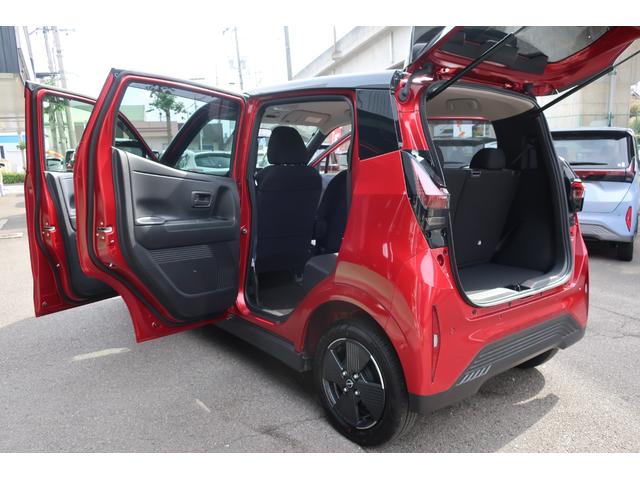 サクラ Ｘ　アラウンドビューモニター／９型純正ナビ／Ｂｌｕｅｔｏｏｔｈ／フルセグ／ＤＶＤ／ＣＤ　インテリキー２個　充電ケーブル付　ＨｉＬｏｗオートＬＥＤヘッド　標識認識／車線逸脱／衝突軽減ブレーキ／踏み間違い防止（80枚目）