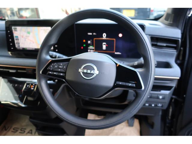 サクラ Ｘ　寒冷地仕様／前席シート＆ステアリングヒーター＆リアヒーター　アラウンドビューモニター　９型ＳＤナビ／フルセグＴＶ／Ｂｌｕｅｔｏｏｔｈ／ＤＶＤ／ＣＤ　ＬＥＤヘッド＆フォグ　インテリキー２個　充電ケーブル（7枚目）