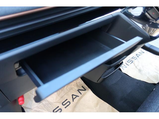 サクラ Ｘ　寒冷地仕様／前席シート＆ステアリングヒーター＆リアヒーター　アラウンドビューモニター　９型ＳＤナビ／フルセグＴＶ／Ｂｌｕｅｔｏｏｔｈ／ＤＶＤ／ＣＤ　ＬＥＤヘッド＆フォグ　インテリキー２個　充電ケーブル（73枚目）