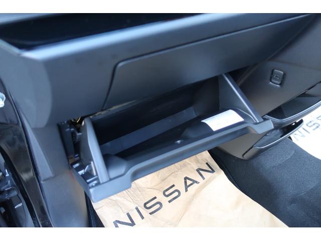 サクラ Ｘ　寒冷地仕様／前席シート＆ステアリングヒーター＆リアヒーター　アラウンドビューモニター　９型ＳＤナビ／フルセグＴＶ／Ｂｌｕｅｔｏｏｔｈ／ＤＶＤ／ＣＤ　ＬＥＤヘッド＆フォグ　インテリキー２個　充電ケーブル（74枚目）