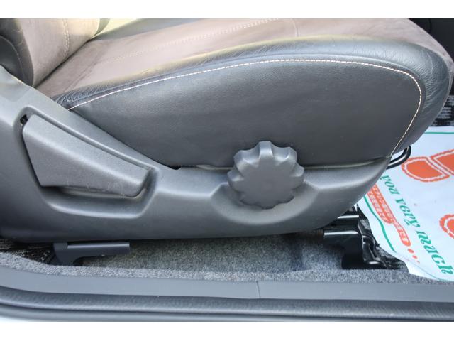 Ｒ１ プレミアムブラックリミテッド　４ＷＤ　パドルシフト　クスコ車高調　ＳＳＲ１６ＡＷ　藤壺マフラー　ＣＡＲＢＩＮＧストラットタワーバー＆リアバランスバー　カーボン調ルーフ　ＨＩＤヘッド研磨クリア塗装　Ｈ２７〜Ｒ７車検時点検記録簿付（44枚目）