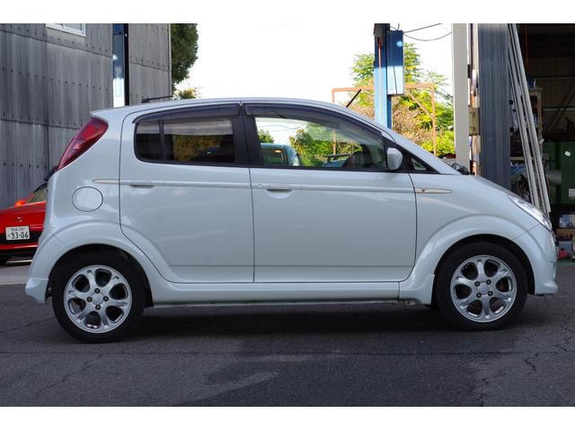 Ｒ２ タイプＳ　ワンオーナー　ＨＩＤヘッド研磨クリア塗装　ナビ／地デジ／ＤＶＤ／ＣＤ／ＥＴＣ　オートエアコン　スポーツアルミペダル　キーレス　革巻ハンドル＆シフトレバー　タイミングベルト＆ウォーターポンプ交換納車（9枚目）