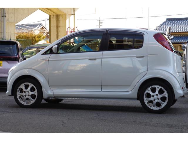 Ｒ２ タイプＳ　ワンオーナー　ＨＩＤヘッド研磨クリア塗装　ナビ／地デジ／ＤＶＤ／ＣＤ／ＥＴＣ　オートエアコン　スポーツアルミペダル　キーレス　革巻ハンドル＆シフトレバー　タイミングベルト＆ウォーターポンプ交換納車（10枚目）