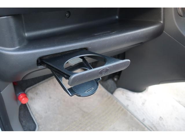 Ｒ２ タイプＳ　ワンオーナー　ＨＩＤヘッド研磨クリア塗装　ナビ／地デジ／ＤＶＤ／ＣＤ／ＥＴＣ　オートエアコン　スポーツアルミペダル　キーレス　革巻ハンドル＆シフトレバー　タイミングベルト＆ウォーターポンプ交換納車（67枚目）