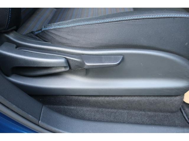 リーフ Ｘ　Ｖセレクション　ワンオーナープロパイロット　アラウンドビューＭ　コネクトナビ／フルセグＴＶ／Ｂｌｕｅｔｏｏｔｈ／ミラーリング／ＨＤＭＩ／ＵＳＢ／ＥＴＣ２．０　インテリキー２個　寒冷地仕様／全席シート＆ハンドルヒーター（55枚目）