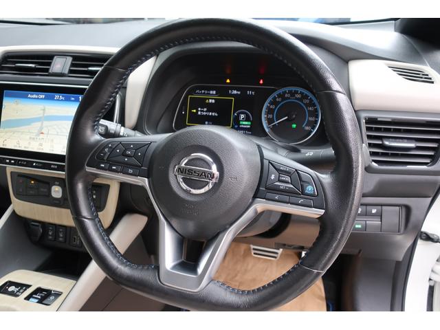 リーフ Ｇ　本革シート　ＢＯＳＥサウンド＋７スピーカー　ＬＥＤヘッド＆フォグ　プロパイロット　アラウンドビューモニター　コネクトナビ／地デジ／Ｂｌｕｅｔｏｏｔｈ／ＨＤＭＩ／ＥＴＣ２．０　ＢＳＭ　衝突軽減ブレーキ（12枚目）