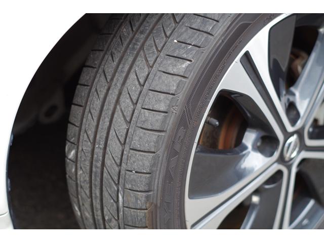 リーフ Ｇ　本革シート　ＢＯＳＥサウンド＋７スピーカー　ＬＥＤヘッド＆フォグ　プロパイロット　アラウンドビューモニター　コネクトナビ／地デジ／Ｂｌｕｅｔｏｏｔｈ／ＨＤＭＩ／ＥＴＣ２．０　ＢＳＭ　衝突軽減ブレーキ（49枚目）