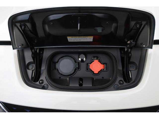 リーフ Ｇ　本革シート　ＢＯＳＥサウンド＋７スピーカー　ＬＥＤヘッド＆フォグ　プロパイロット　アラウンドビューモニター　コネクトナビ／地デジ／Ｂｌｕｅｔｏｏｔｈ／ＨＤＭＩ／ＥＴＣ２．０　ＢＳＭ　衝突軽減ブレーキ（76枚目）