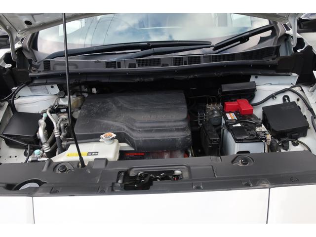 リーフ Ｇ　本革シート　ＢＯＳＥサウンド＋７スピーカー　ＬＥＤヘッド＆フォグ　プロパイロット　アラウンドビューモニター　コネクトナビ／地デジ／Ｂｌｕｅｔｏｏｔｈ／ＨＤＭＩ／ＥＴＣ２．０　ＢＳＭ　衝突軽減ブレーキ（78枚目）