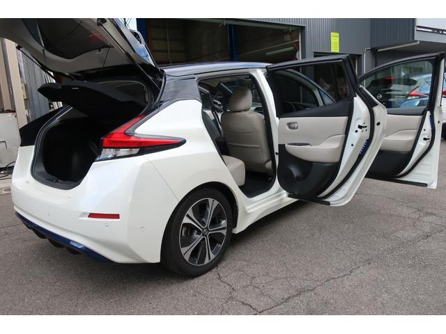 リーフ Ｇ　本革シート　ＢＯＳＥサウンド＋７スピーカー　ＬＥＤヘッド＆フォグ　プロパイロット　アラウンドビューモニター　コネクトナビ／地デジ／Ｂｌｕｅｔｏｏｔｈ／ＨＤＭＩ／ＥＴＣ２．０　ＢＳＭ　衝突軽減ブレーキ（79枚目）