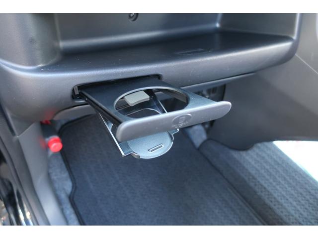 �q�P�A�q�Q�͂P�T�N�ȏ�o�߂����N���}�ł��B���I�Ɏ�舵���Ă��āA�����̎�����o�����Ă��铖�Ђ̐����ň��S���ď���Ă������������Ǝv���܂��B�K�����q�l�̂����҂ɉ�����N���}�Ɏd�グ�Ă݂��܂��I