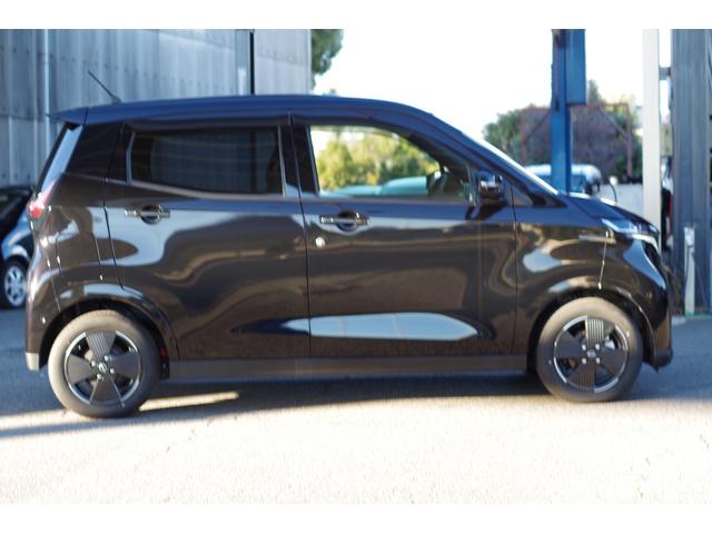 サクラ Ｘ　アダプティブＬＥＤヘッド　メーカーＯＰ９型コネクトナビ／アラウンドビューモニター／フルセグＴＶ／Ｂｌｕｅｔｏｏｔｈ／ＡｐｐｌｅＣａｒＰｌａｙ／ＥＴＣ２．０　ニーエアバック　２００Ｖ７．５ｍ充電ケーブル（9枚目）