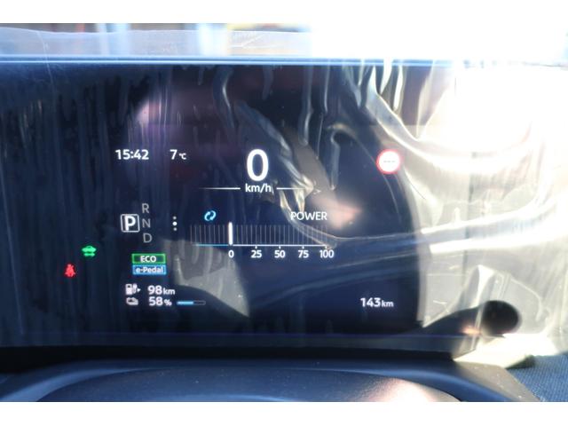 サクラ Ｘ　アダプティブＬＥＤヘッド　メーカーＯＰ９型コネクトナビ／アラウンドビューモニター／フルセグＴＶ／Ｂｌｕｅｔｏｏｔｈ／ＡｐｐｌｅＣａｒＰｌａｙ／ＥＴＣ２．０　ニーエアバック　２００Ｖ７．５ｍ充電ケーブル（11枚目）