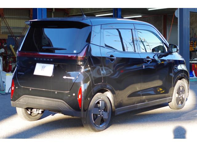 サクラ Ｘ　アダプティブＬＥＤヘッド　メーカーＯＰ９型コネクトナビ／アラウンドビューモニター／フルセグＴＶ／Ｂｌｕｅｔｏｏｔｈ／ＡｐｐｌｅＣａｒＰｌａｙ／ＥＴＣ２．０　ニーエアバック　２００Ｖ７．５ｍ充電ケーブル（15枚目）