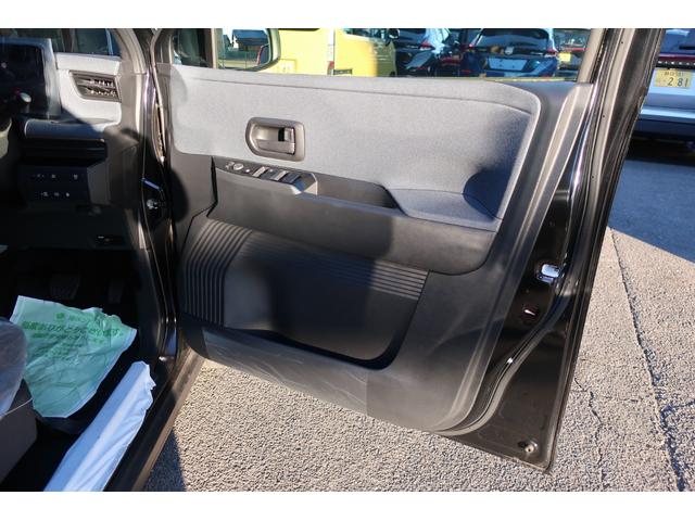 サクラ Ｘ　アダプティブＬＥＤヘッド　メーカーＯＰ９型コネクトナビ／アラウンドビューモニター／フルセグＴＶ／Ｂｌｕｅｔｏｏｔｈ／ＡｐｐｌｅＣａｒＰｌａｙ／ＥＴＣ２．０　ニーエアバック　２００Ｖ７．５ｍ充電ケーブル（58枚目）