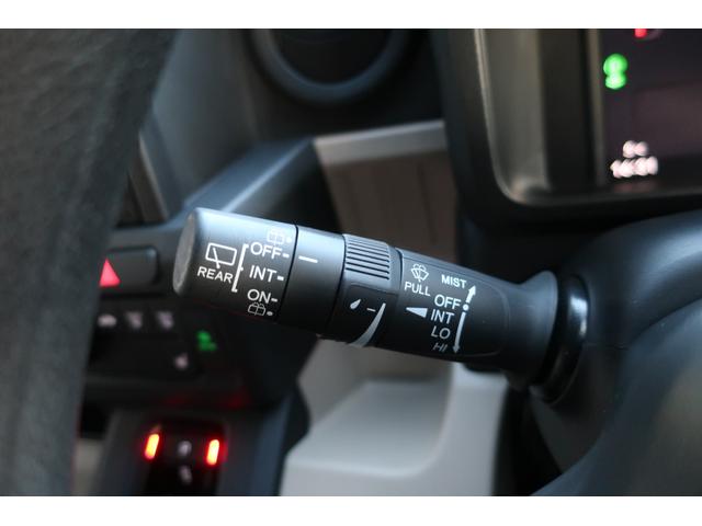 Ｎ－ＶＡＮ ｅ： ｅ：　ファン　純正８型コネクトナビ／フルセグＴＶ／Ｂｌｕｅｔｏｏｔｈ／ＵＳＢ／バックモニター　ホンダセンシング　ホンダコネクト　アダプティブクルーズ追従機能　シートヒーター　急速充電ポート　オートエアコン　標識認識（19枚目）