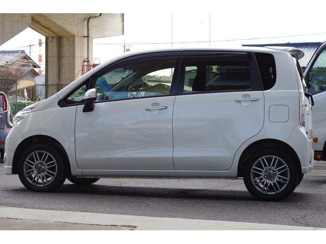 ムーヴ カスタム　Ｘ　ワンオーナー　ディスチャージヘッド　フォグ　プッシュスタート　社外アルミ　純正アルミ＋スタッドレスタイヤセット　オートエアコン　全車検点検整備記録簿　リアルーフスポイラー　純正マット＆ドアバイザー（7枚目）