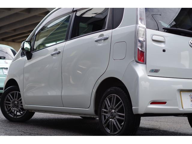 ムーヴ カスタム　Ｘ　ワンオーナー　ディスチャージヘッド　フォグ　プッシュスタート　社外アルミ　純正アルミ＋スタッドレスタイヤセット　オートエアコン　全車検点検整備記録簿　リアルーフスポイラー　純正マット＆ドアバイザー（24枚目）