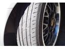 プレミアムブラックリミテッド　５ＺＩＧＥＮマフラー　ビルシュタインアブソーバー＆ＲＳ－Ｒサスコイル　ＢＢＳ１５ｉｎｃｈアルミ　ＨＩＤヘッド　黒革／パールスエードコンビシート　オートエアコン　アルミペダル　革巻ハンドル＆シフトレバー（32枚目）