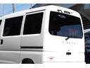 ４シーター　充電ケーブル　急速充電機能（外部給電機能付）キーレスエントリーシステム＋プライバシーガラス＋リアアンダーミラー＋充電ＵＳＢポート　衝突軽減ブレーキ　エコモード　前席シートヒーター　前後センサー　ＥＴＣ（13枚目）
