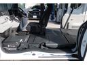 ｅ：　Ｌ４　純正８型ディスプレイオーディオ／Ｂｌｕｅｔｏｏｔｈ／ＡｐｐｌｅＣａｒＰｌａｙ／ＵＳＢ／バックモニター　スマートキー２個　ホンダセンシング　ホンダコネクト　アダプティブクルーズ　シートヒーター　急速充電（69枚目）