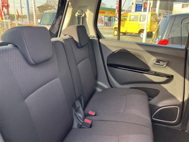 ワゴンＲ ２０周年記念車　ＥＴＣ　ナビ　ＴＶ　衝突被害軽減システム　オートライト　ＨＩＤ　スマートキー　アイドリングストップ　電動格納ミラー　シートヒーター　ベンチシート　ＣＶＴ　盗難防止システム　ＡＢＳ　ＥＳＣ　ＣＤ　ＵＳＢ（12枚目）