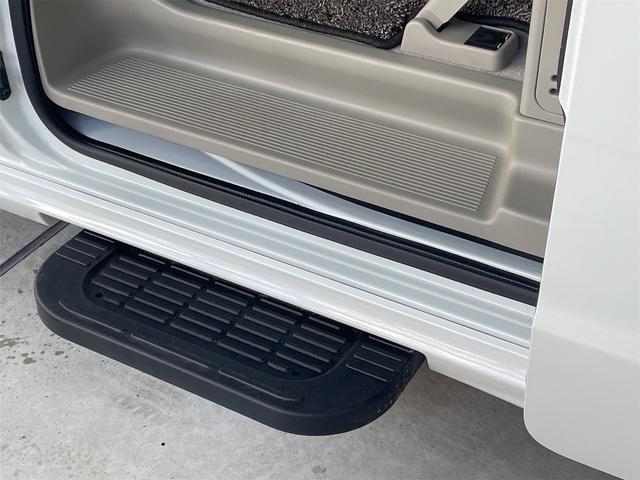 エブリイワゴン ＰＺターボスペシャル　ドライブレコーダー　ＥＴＣ　バックカメラ　両側電動スライドドア　クリアランスソナー　レーンアシスト　衝突被害軽減システム　オートライト　ＨＩＤ　スマートキー　アイドリングストップ　電動格納ミラー（72枚目）