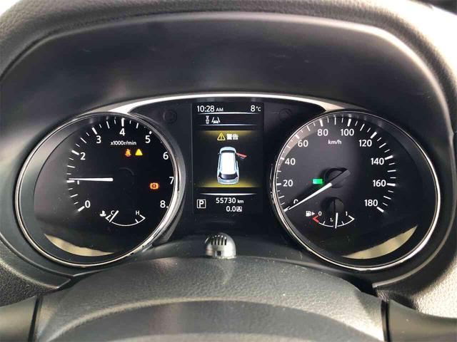 エクストレイル ２０Ｘ　エマージェンシーブレーキパッケージ　４ＷＤ　ＥＴＣ　バックカメラ　クリアランスソナー　衝突被害軽減システム　ナビ　ＴＶ　オートライト　アルミホイール　スマートキー　アイドリングストップ　電動格納ミラー　シートヒーター　ＣＶＴ（65枚目）