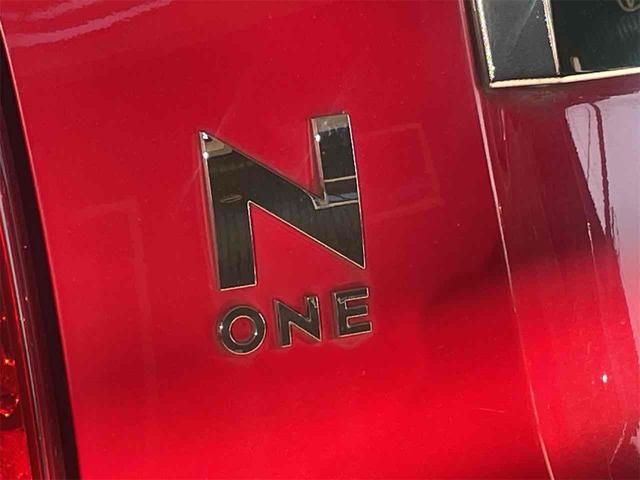 Ｎ－ＯＮＥ プレミアム　ＳＳパッケージ　ＥＴＣ　バックカメラ　ナビ　ＴＶ　衝突被害軽減システム　ＨＩＤ　スマートキー　アイドリングストップ　電動格納ミラー　シートヒーター　ベンチシート　ＣＶＴ　盗難防止システム　ＡＢＳ　ＥＳＣ　ＣＤ（22枚目）