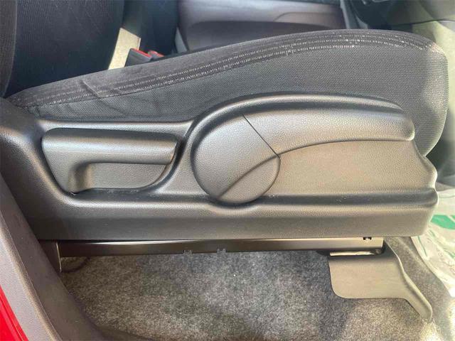 Ｎ－ＯＮＥ プレミアム　ＳＳパッケージ　ＥＴＣ　バックカメラ　ナビ　ＴＶ　衝突被害軽減システム　ＨＩＤ　スマートキー　アイドリングストップ　電動格納ミラー　シートヒーター　ベンチシート　ＣＶＴ　盗難防止システム　ＡＢＳ　ＥＳＣ　ＣＤ（48枚目）