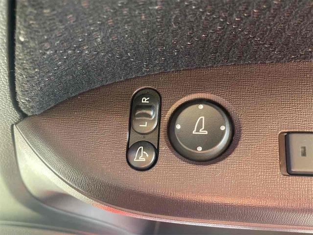 Ｎ－ＯＮＥ プレミアム　ＳＳパッケージ　ＥＴＣ　バックカメラ　ナビ　ＴＶ　衝突被害軽減システム　ＨＩＤ　スマートキー　アイドリングストップ　電動格納ミラー　シートヒーター　ベンチシート　ＣＶＴ　盗難防止システム　ＡＢＳ　ＥＳＣ　ＣＤ（58枚目）