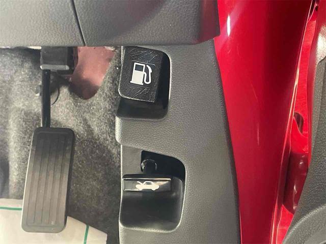 Ｎ－ＯＮＥ プレミアム　ＳＳパッケージ　ＥＴＣ　バックカメラ　ナビ　ＴＶ　衝突被害軽減システム　ＨＩＤ　スマートキー　アイドリングストップ　電動格納ミラー　シートヒーター　ベンチシート　ＣＶＴ　盗難防止システム　ＡＢＳ　ＥＳＣ　ＣＤ（60枚目）