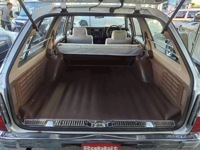 セドリックバン 　４ナンバー　　レザーシート　５人乗り（44枚目）