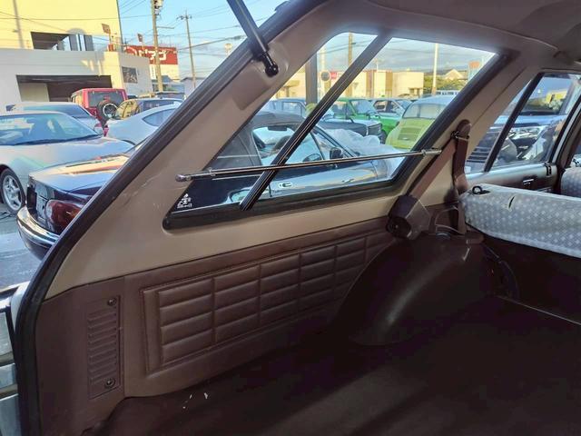 セドリックバン 　４ナンバー　　レザーシート　５人乗り（47枚目）