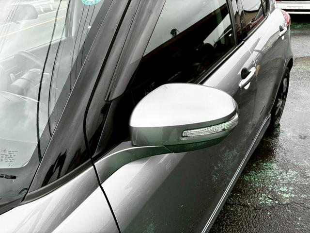 スイフトスポーツ ベースグレード 5次元17アルミ ETC パドルシフト スマートキー 新車保証書 禁煙 HIDヘッド(12枚目)