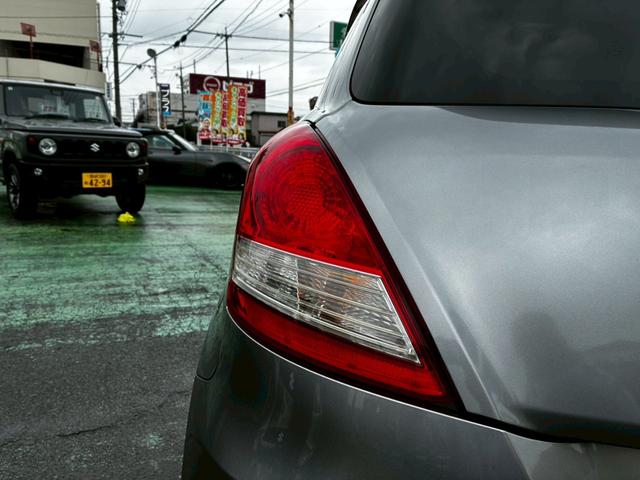 スイフトスポーツ ベースグレード 5次元17アルミ ETC パドルシフト スマートキー 新車保証書 禁煙 HIDヘッド(14枚目)