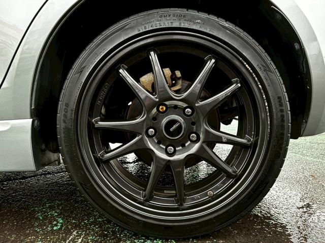 スイフトスポーツ ベースグレード 5次元17アルミ ETC パドルシフト スマートキー 新車保証書 禁煙 HIDヘッド(18枚目)