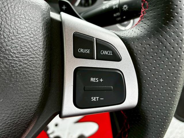 スイフトスポーツ ベースグレード 5次元17アルミ ETC パドルシフト スマートキー 新車保証書 禁煙 HIDヘッド(24枚目)