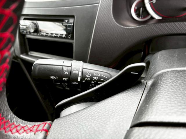 スイフトスポーツ ベースグレード 5次元17アルミ ETC パドルシフト スマートキー 新車保証書 禁煙 HIDヘッド(27枚目)